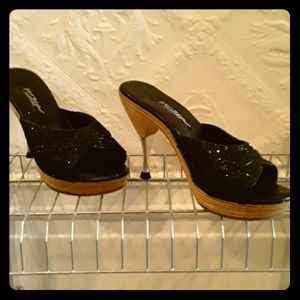 Betsy Johnson kitten heel mules